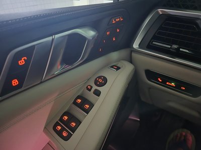 2026 BMW X7 — миниатюра 14