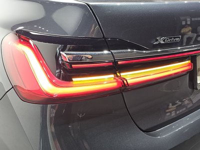 BMW 7 SERIES - 10