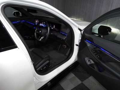 2024 BMW 5 SERIES TOURING — миниатюра 15