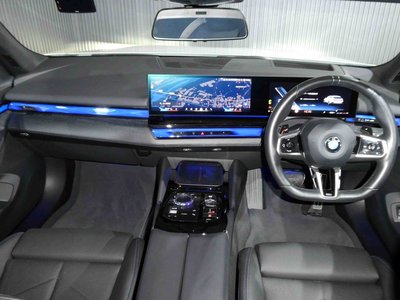 2024 BMW 5 SERIES TOURING — миниатюра 11