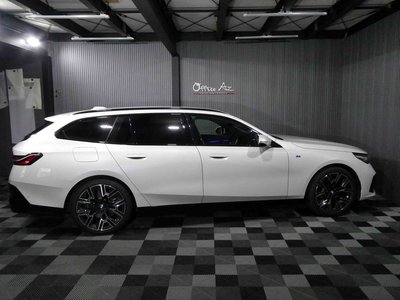 صورة 6 لـ 2024 BMW 5 SERIES TOURING