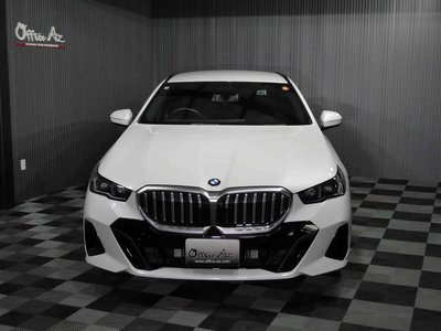 صورة 2 لـ 2024 BMW 5 SERIES TOURING