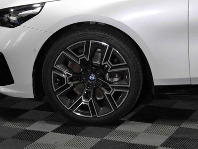 صورة 9 لـ 2024 BMW 5 SERIES TOURING