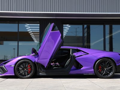 صورة مصغرة 16 لـ 2024 Lamborghini REVUELTO