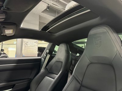 صورة مصغرة 12 لـ 2024 Porsche 911
