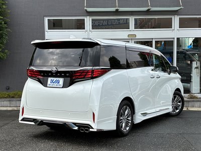 2024 Toyota ALPHARD — фото 2