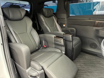 2024 Toyota ALPHARD — миниатюра 16
