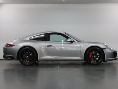 PORSCHE 911 - 4
