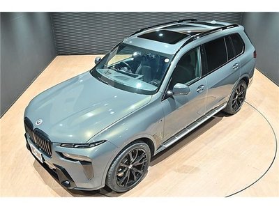 BMW X7 - 7