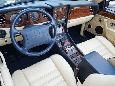BENTLEY AZURE - 6