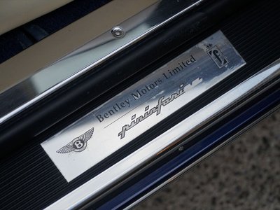 BENTLEY AZURE - 3
