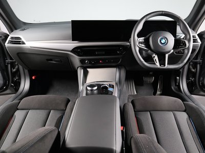 BMW I4 - 7