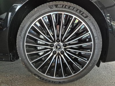 MERCEDES-BENZ E-CLASS - 6