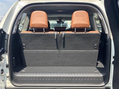 2022 Toyota LAND CRUISER PRADO — миниатюра 29