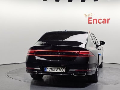صورة 4 لـ 2022 Genesis G90 (RS4)