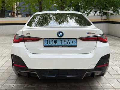 BMW I4 - 8