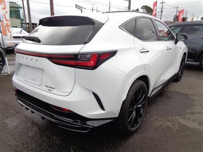 صورة 8 لـ 2023 Lexus NX