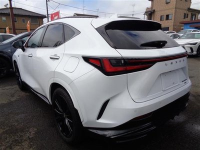 صورة 6 لـ 2023 Lexus NX