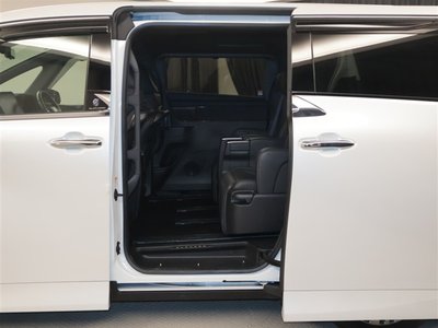 2025 Toyota ALPHARD thumbnail 23
