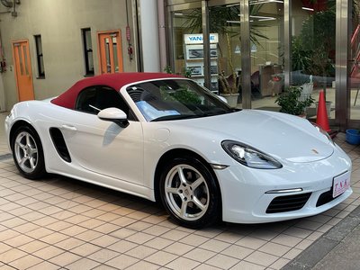 PORSCHE 718 BOXSTER