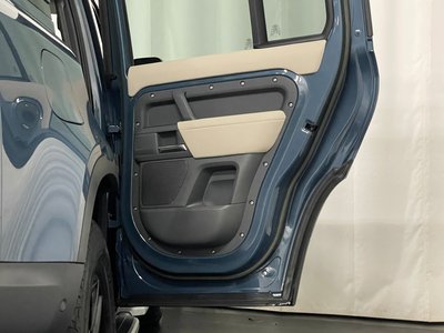 صورة مصغرة 41 لـ 2023 LAND Rover DEFENDER