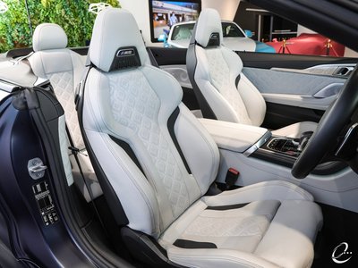 BMW M8 CABRIOLET - 4