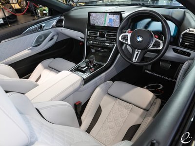 BMW M8 CABRIOLET - 3