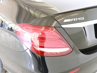 صورة 9 لـ 2019 Mercedes-BENZ E-CLASS