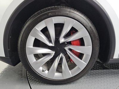 TESLA MODEL Y - 6