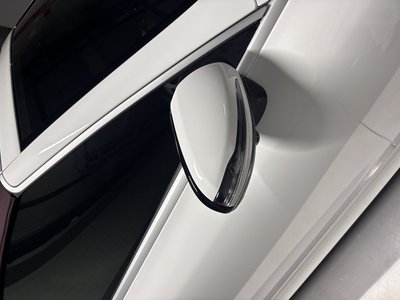 MERCEDES-BENZ E-CLASS - 5