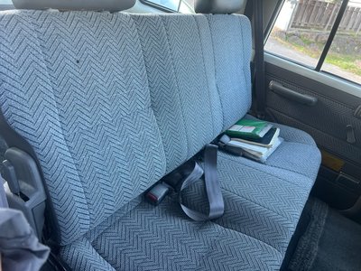 TOYOTA LAND CRUISER 70 - 6