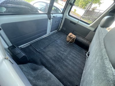 TOYOTA LAND CRUISER 70 - 7