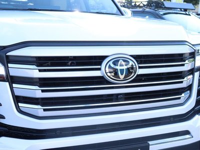 صورة مصغرة 46 لـ 2025 Toyota LAND CRUISER 300