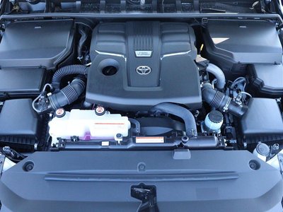 صورة مصغرة 57 لـ 2025 Toyota LAND CRUISER 300