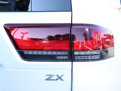 صورة مصغرة 54 لـ 2025 Toyota LAND CRUISER 300