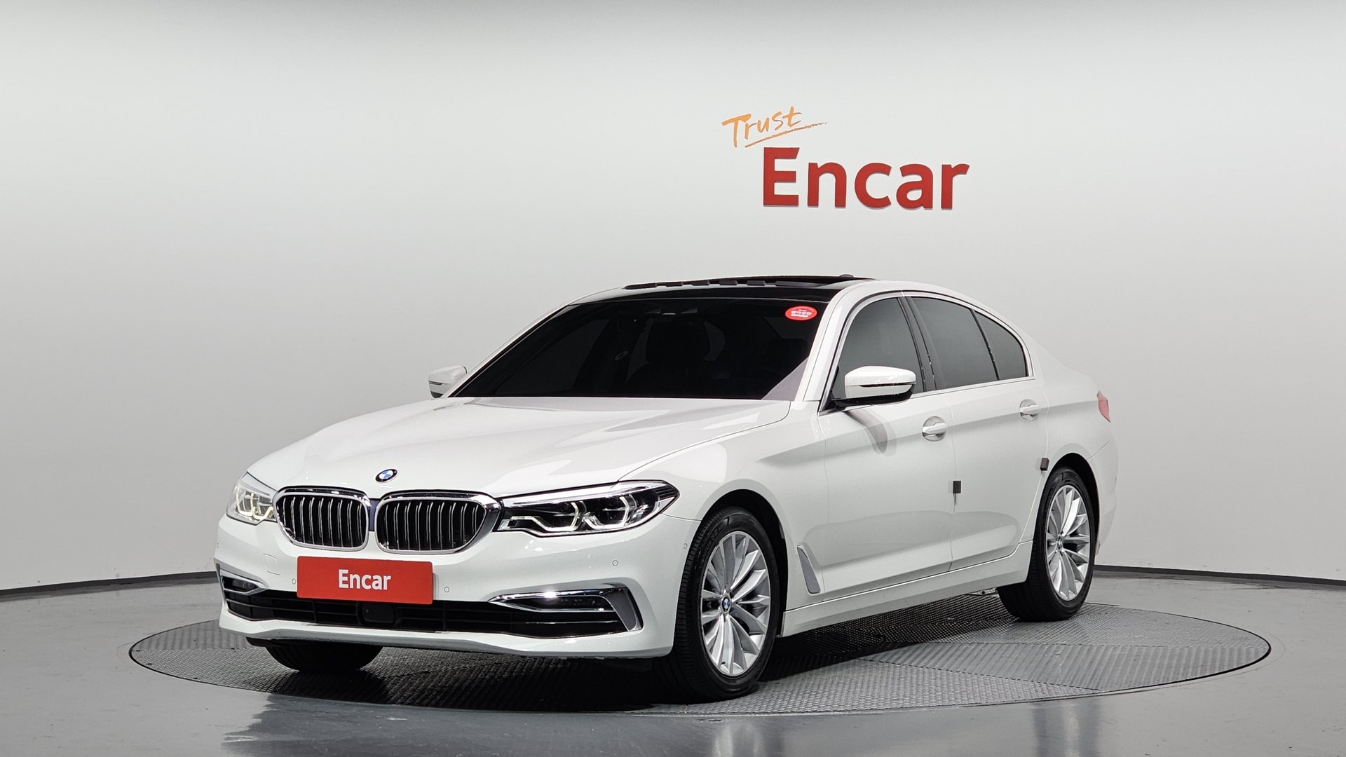 BMW 5 SERIES - View 1