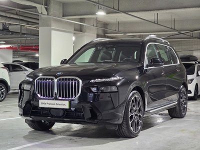 2025 BMW X7 照片 1