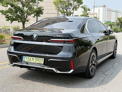 2025 BMW 7 SERIES — фото 5