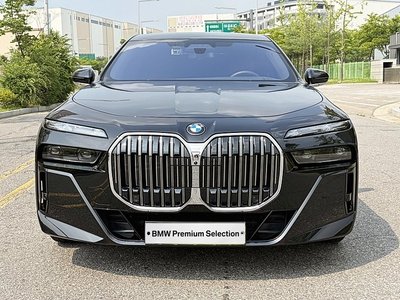2025 BMW 7 SERIES — фото 2