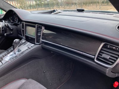 PORSCHE PANAMERA - 10