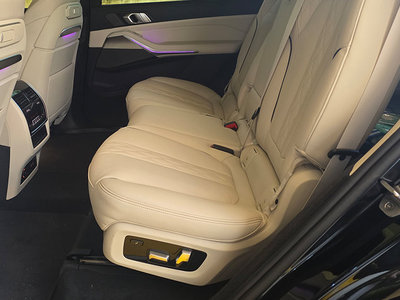 2025 BMW X7 缩略图 11