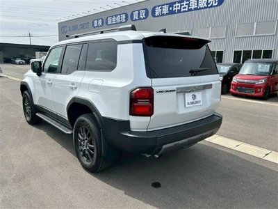 TOYOTA LAND CRUISER 250 - 8