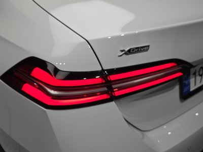 BMW 5 SERIES - 10