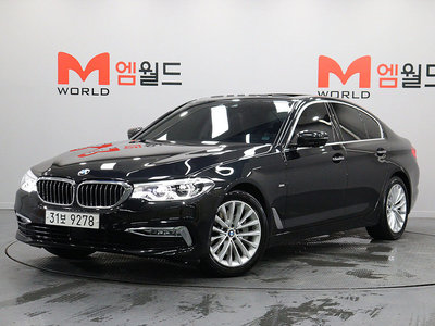 BMW 5 SERIES - 1