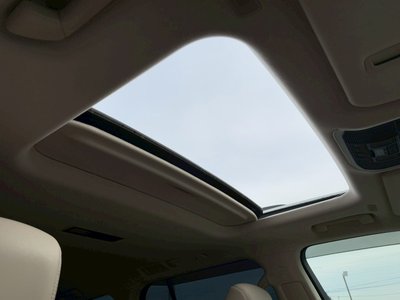 TOYOTA LAND CRUISER 300 - 4