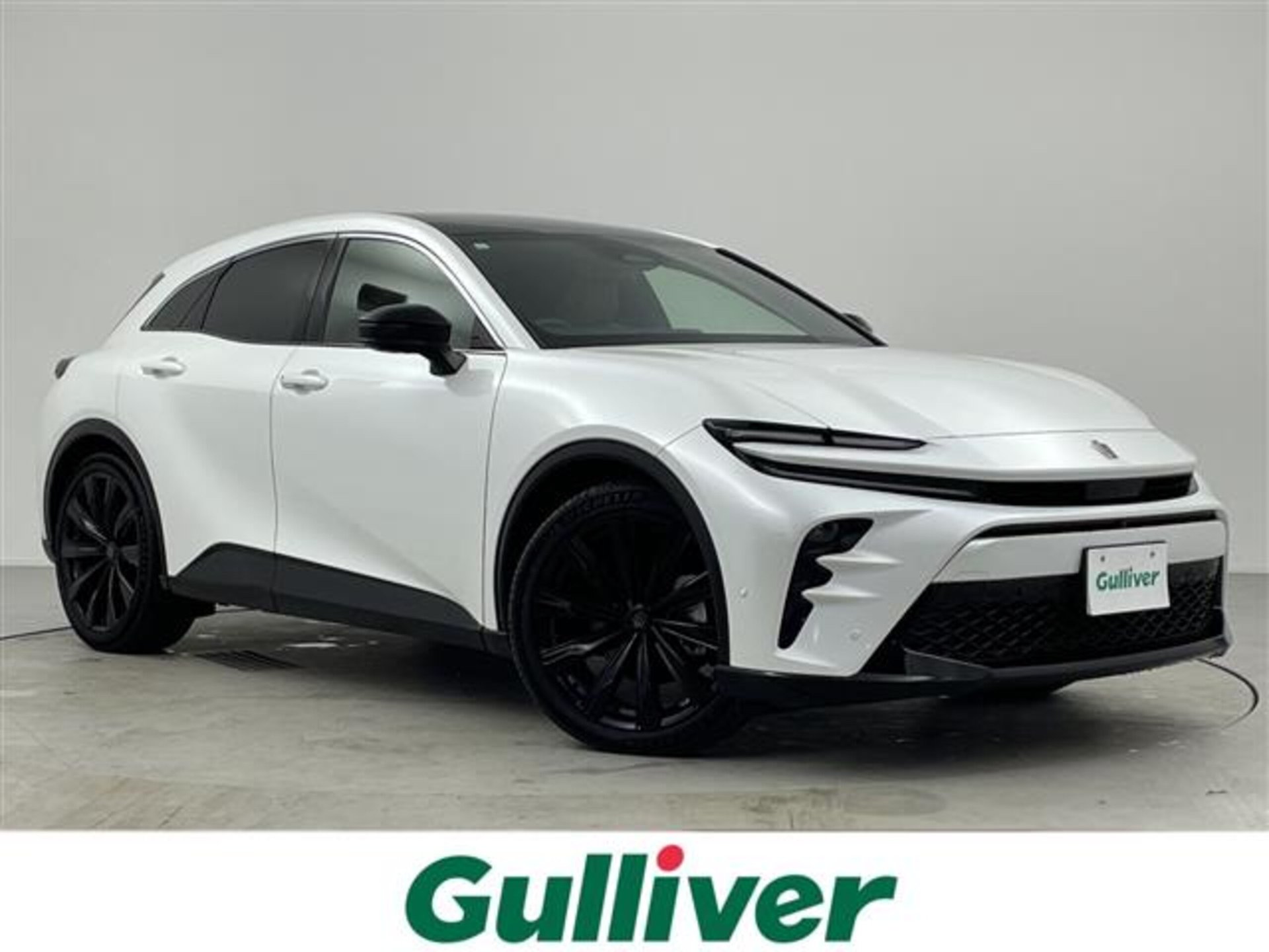 TOYOTA CROWN SPORT - View 1