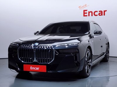BMW I7 - 1