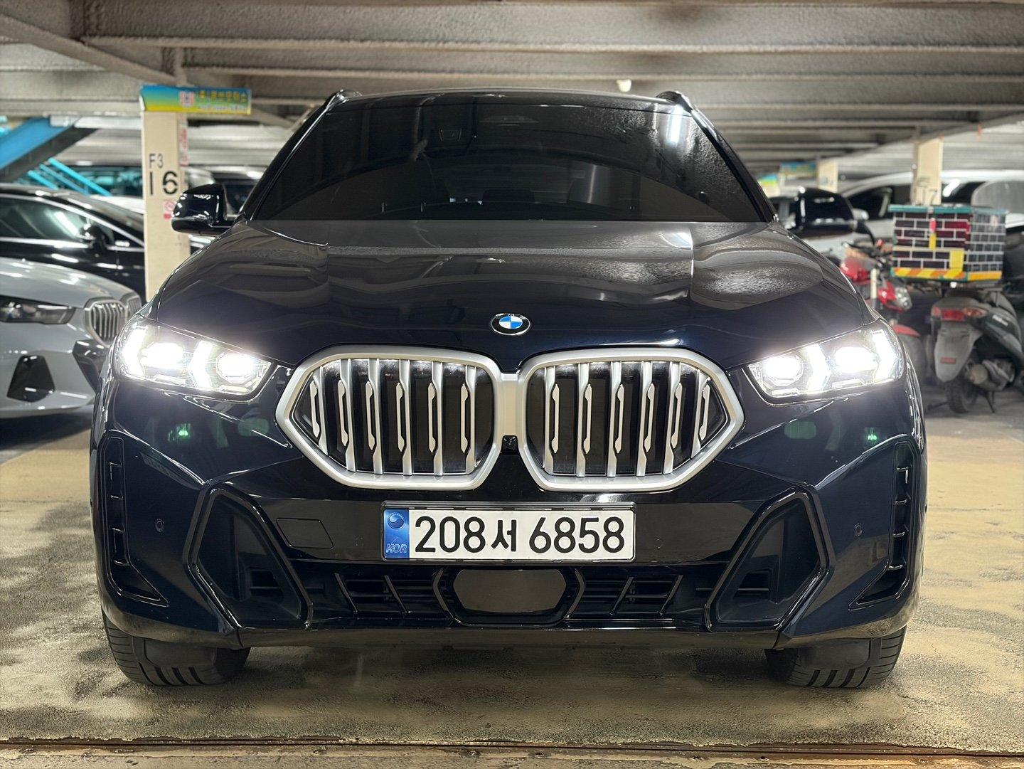 BMW X6 - View 1