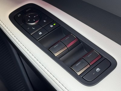 2025 Lexus RX 缩略图 48