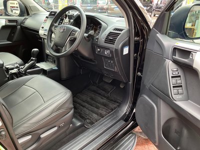 TOYOTA LAND CRUISER PRADO - 5